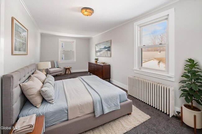 Building Photo - 232 Main St