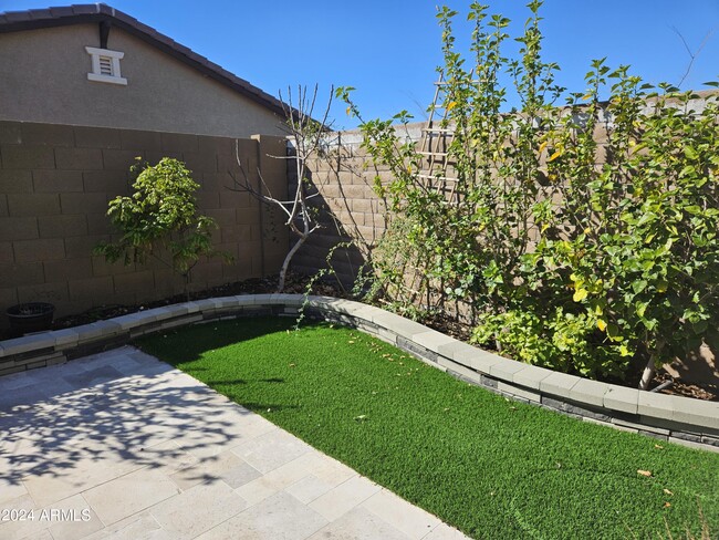 Building Photo - 9799 W Cashman Dr
