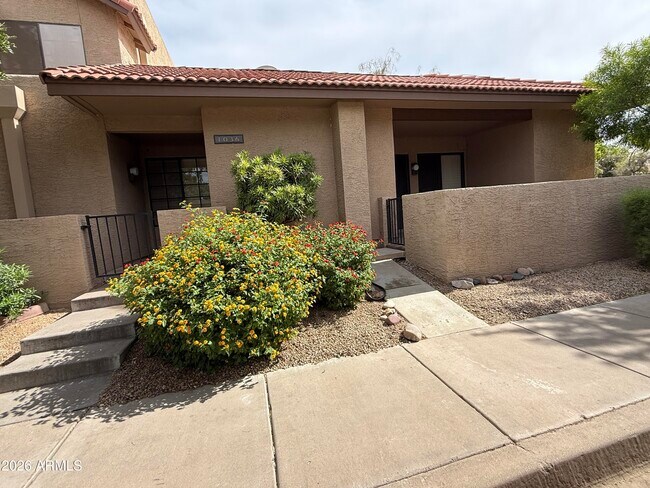 Building Photo - 8625 E Belleview Pl