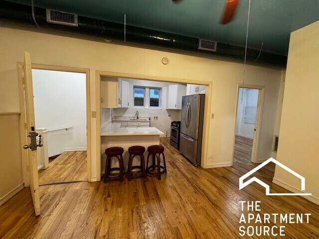 Building Photo - 3248 W 25th St