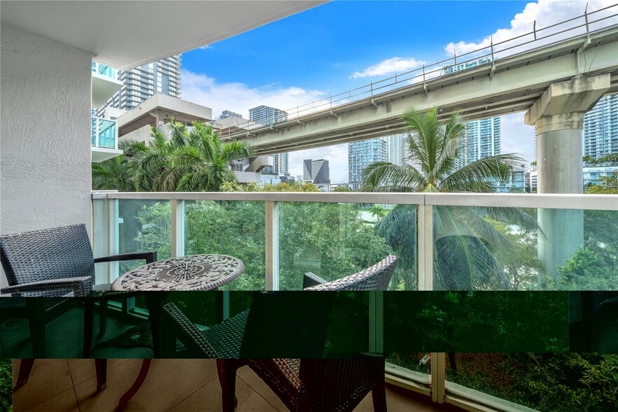 Building Photo - 31 SE 5th St