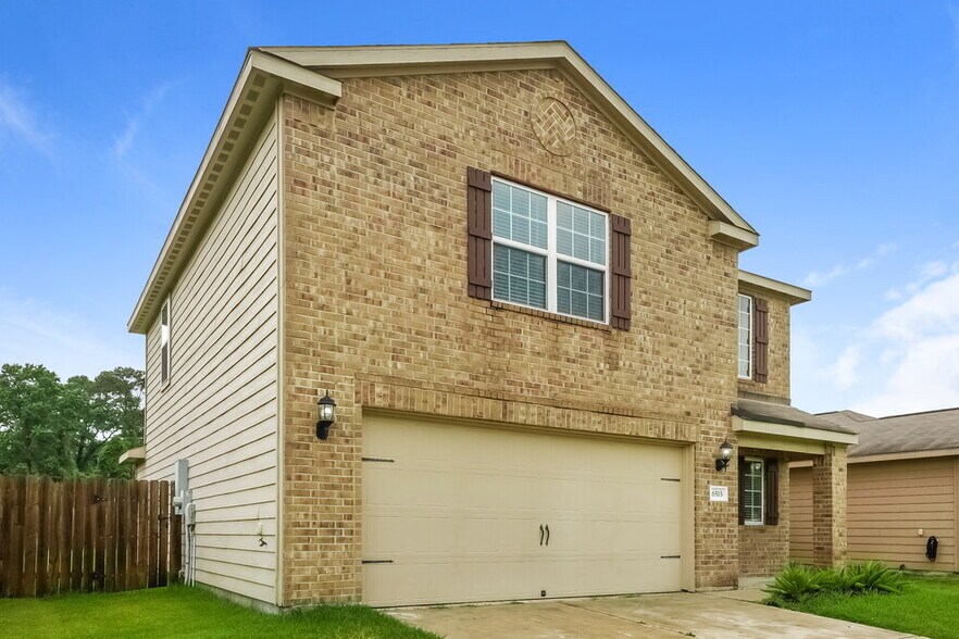 Building Photo - 6515 Gardners Brook