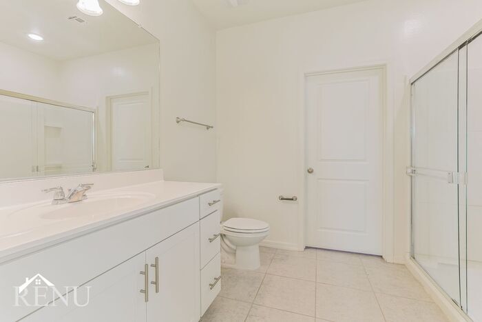 Building Photo - 35522 W San Capistrano Ave