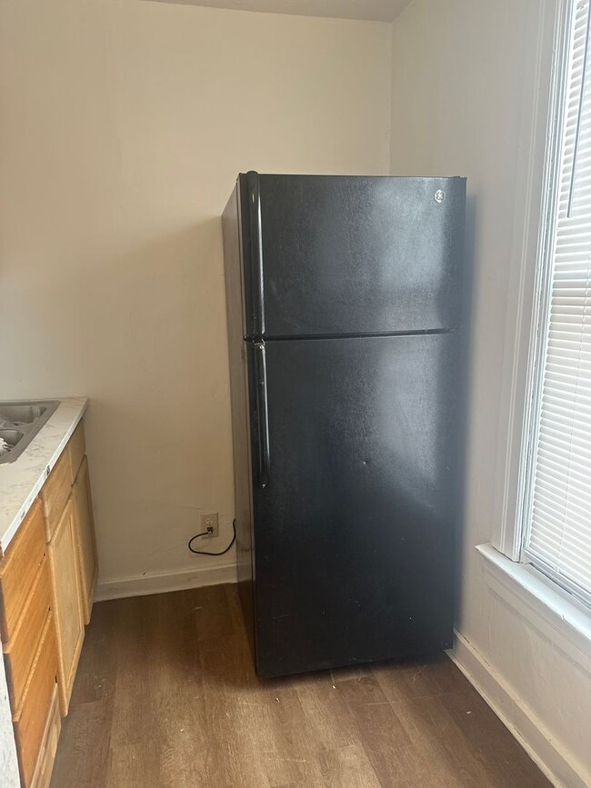 Building Photo - Cozy 1 BR/BA near hospitals!