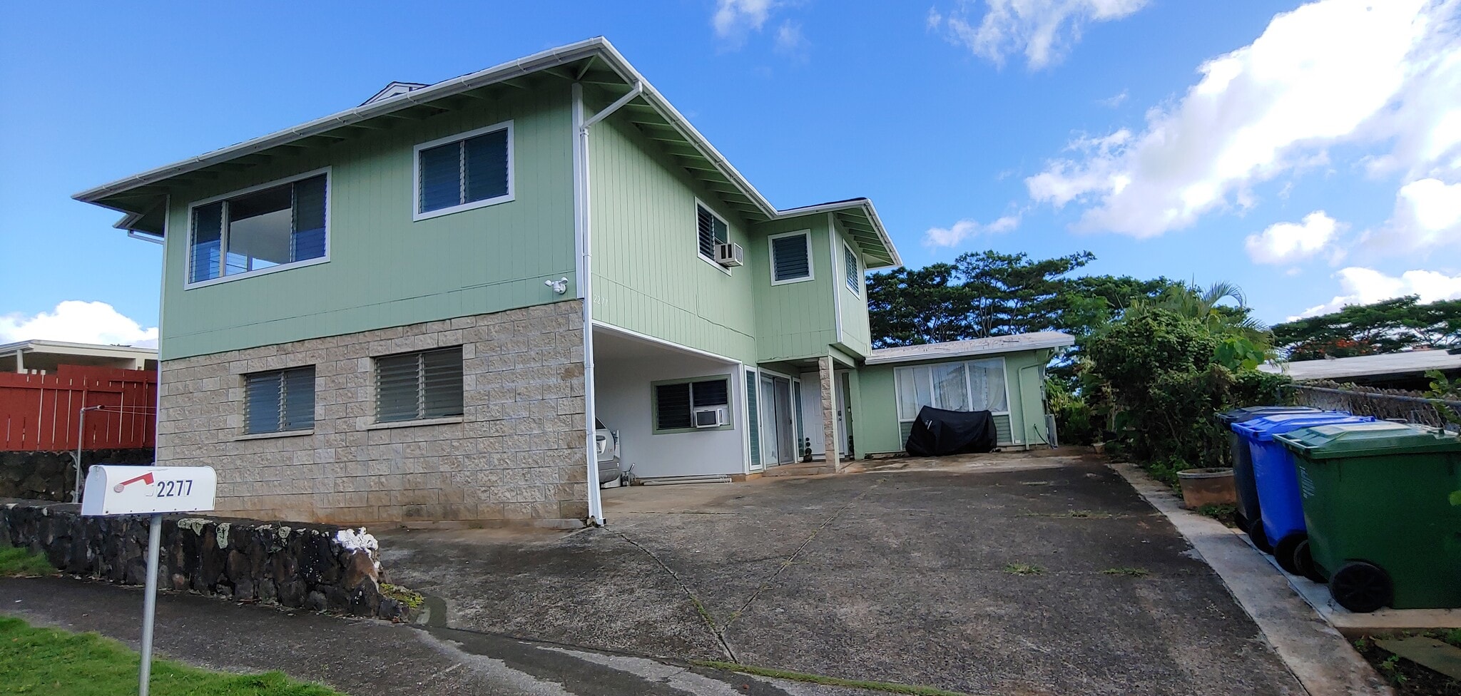 Building Photo - 2277 Aumakua St