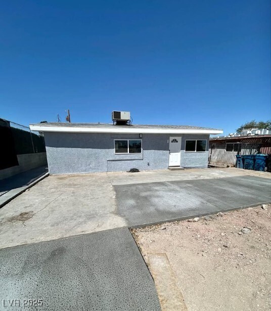 Primary Photo - 210 W Monroe Ave