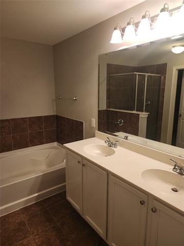 Building Photo - 12112 Castleford Way