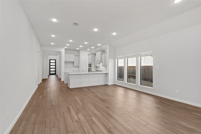 Building Photo - 5030 Morrison Dr