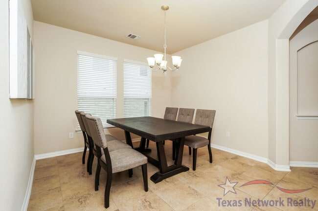 Building Photo - 7611 Presidio Haven