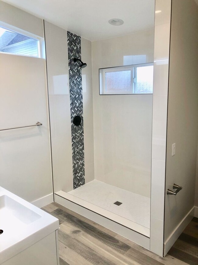 Building Photo - Brand new 2 Bedroom 1.5 Bath Cottage