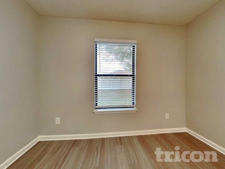 Building Photo - 5357 Whitecastle Ct