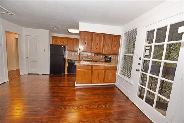 Building Photo - 3516 Douglas Ave