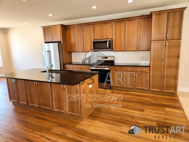 Primary Photo - 3150 N Park Ave