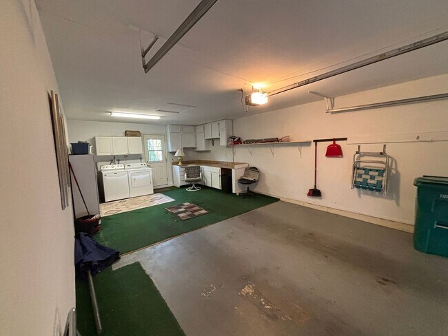 Building Photo - 729 Leisure World