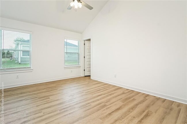 Building Photo - 5772 Holdcroft Dr