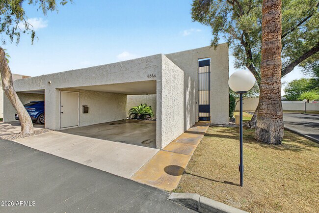 Building Photo - 4656 N 40th St