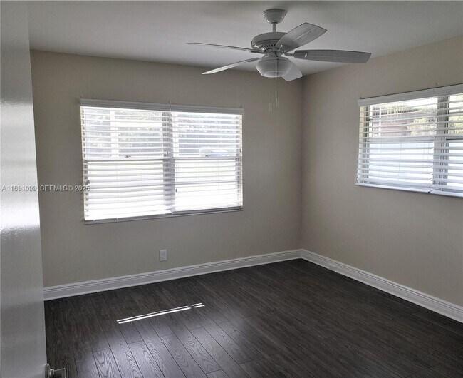 Building Photo - 98 Fanshaw C