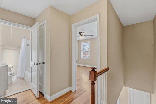Building Photo - 586 Lucia Ave