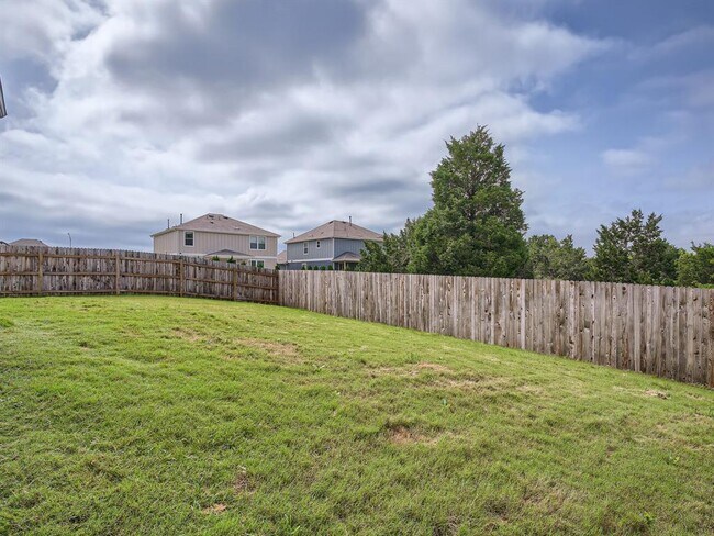 Building Photo - 5301 Hallowell Ct