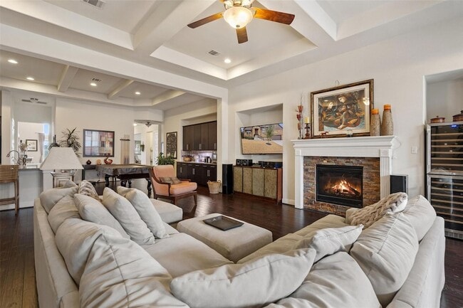 Building Photo - 8500 Echo Shore Cove