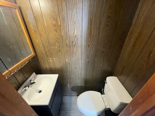 Building Photo - 308 Stewart St