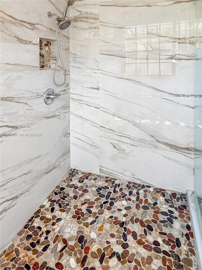 Building Photo - 2579 SW 85th Ave