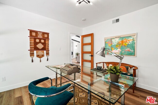 Building Photo - 4670 Brewster Dr