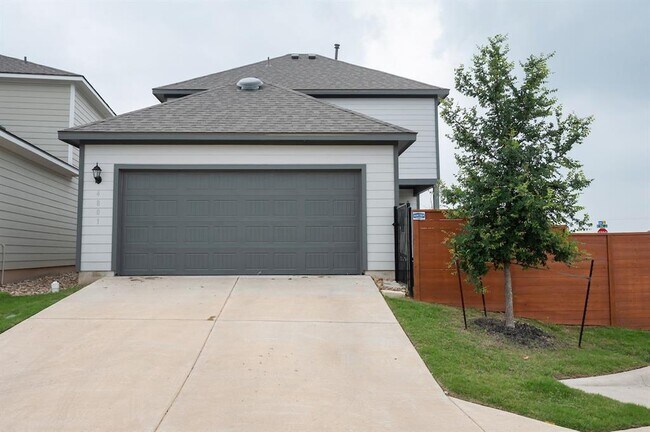 Building Photo - 4801 Star Jasmine Dr