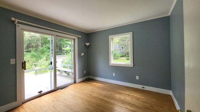 Building Photo - 32 S Main St