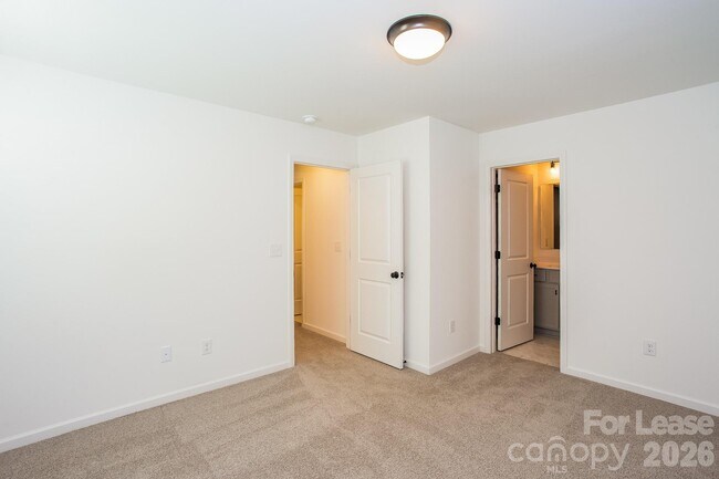 Building Photo - 11828 Avocet St