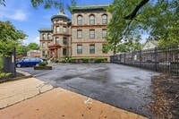 Building Photo - 2400 Baynard Blvd