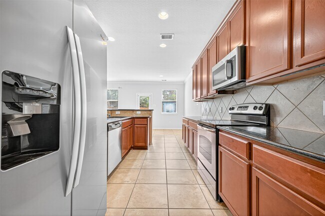 Building Photo - 24670 Folkstone Cir