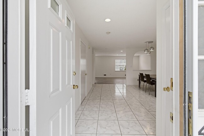 Building Photo - 44 Kingfisher Ct