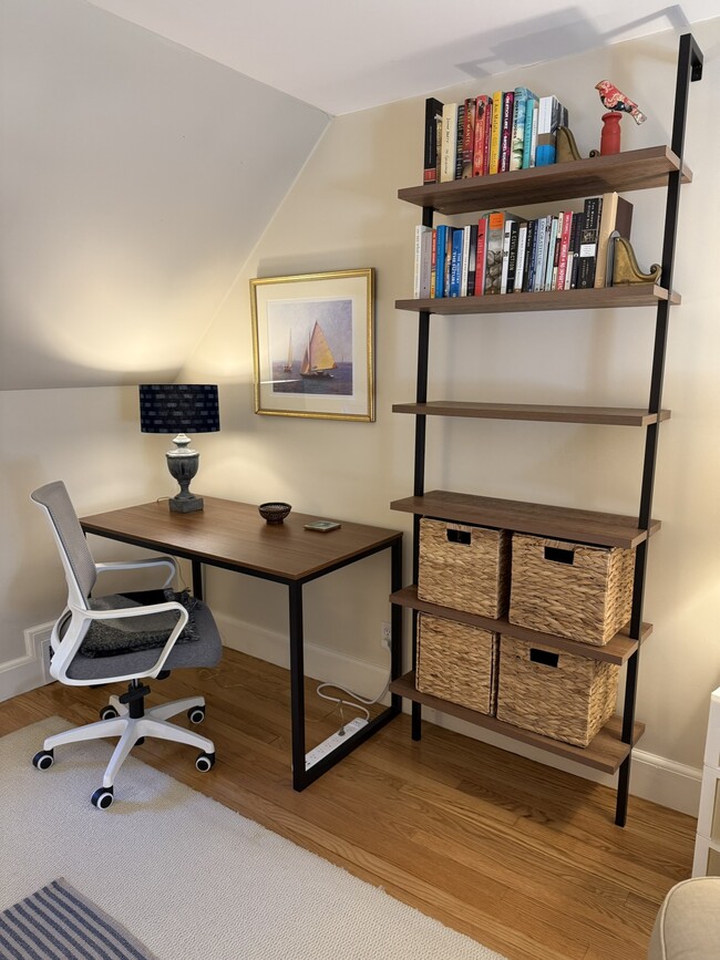 Building Photo - 6 Bradford Rd