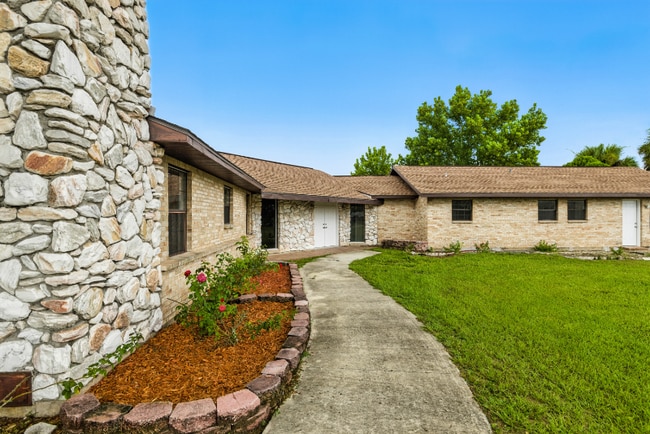 Building Photo - 8094 SW 52nd Ct