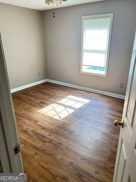 Building Photo - 1149 Granite Ln