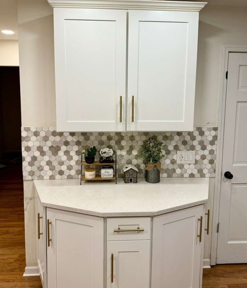 Building Photo - 2071 Madison Ave