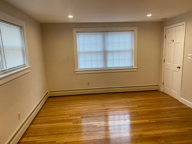 Building Photo - 25 Highland Terrace