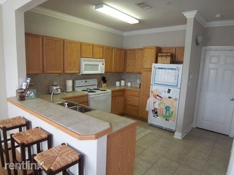 Building Photo - 3 br, 3 bath Condo - 801 Luther St W Unit 604