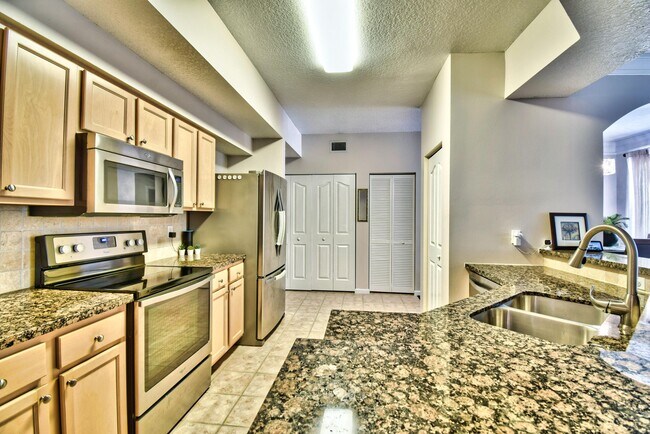Building Photo - 224 Murcia Dr