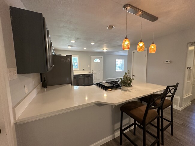 Kitchen open Floor plan - 910 Morey Peak Dr