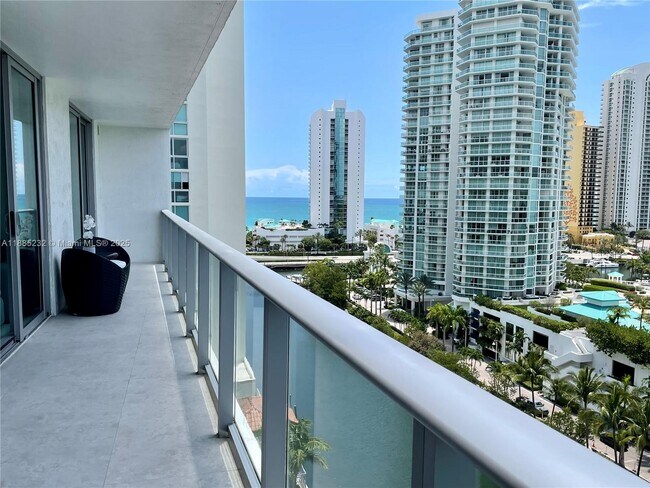 Building Photo - 300 Sunny Isles Blvd