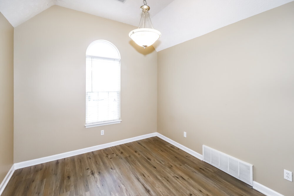 Building Photo - 1402 Leery Cove