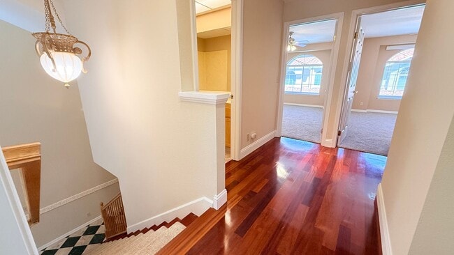 Building Photo - Charming and Move-in Ready 3BD/2.5BA, Two-Story Townhouse in Miravilla at Gale Ranch, San Ramon- ...