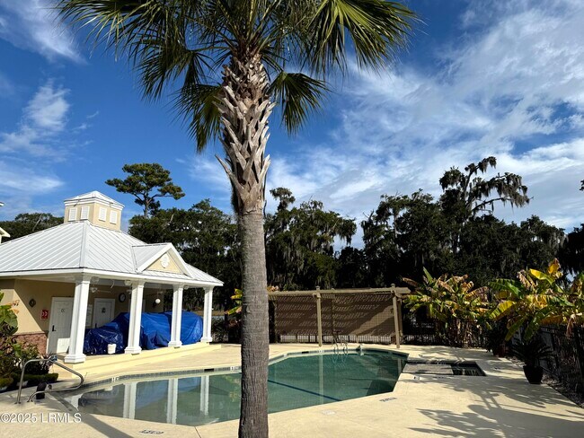 Building Photo - 54 Battery Crk Clb Dr