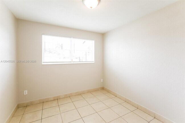 Building Photo - 4115 NW 185th St