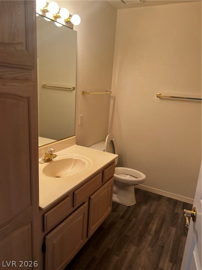 Building Photo - 701 Capri Dr