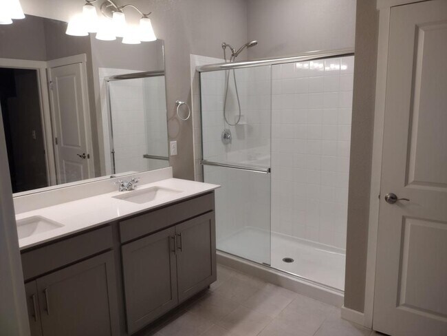 Building Photo - 14563 Piedmontese Dr