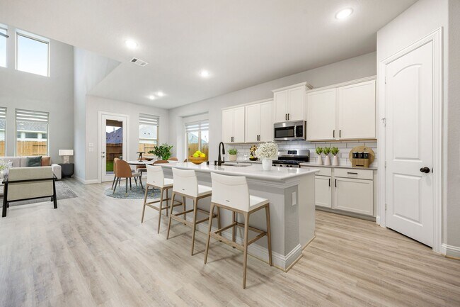 Building Photo - 142 Sunray Creek Dr