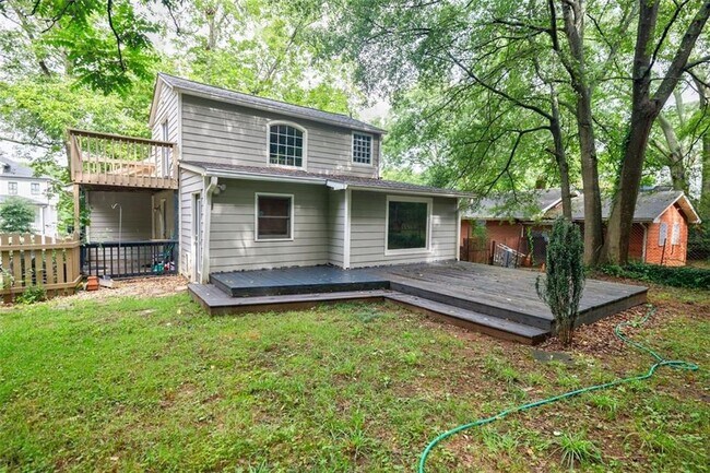 Building Photo - 183 Locust St NE